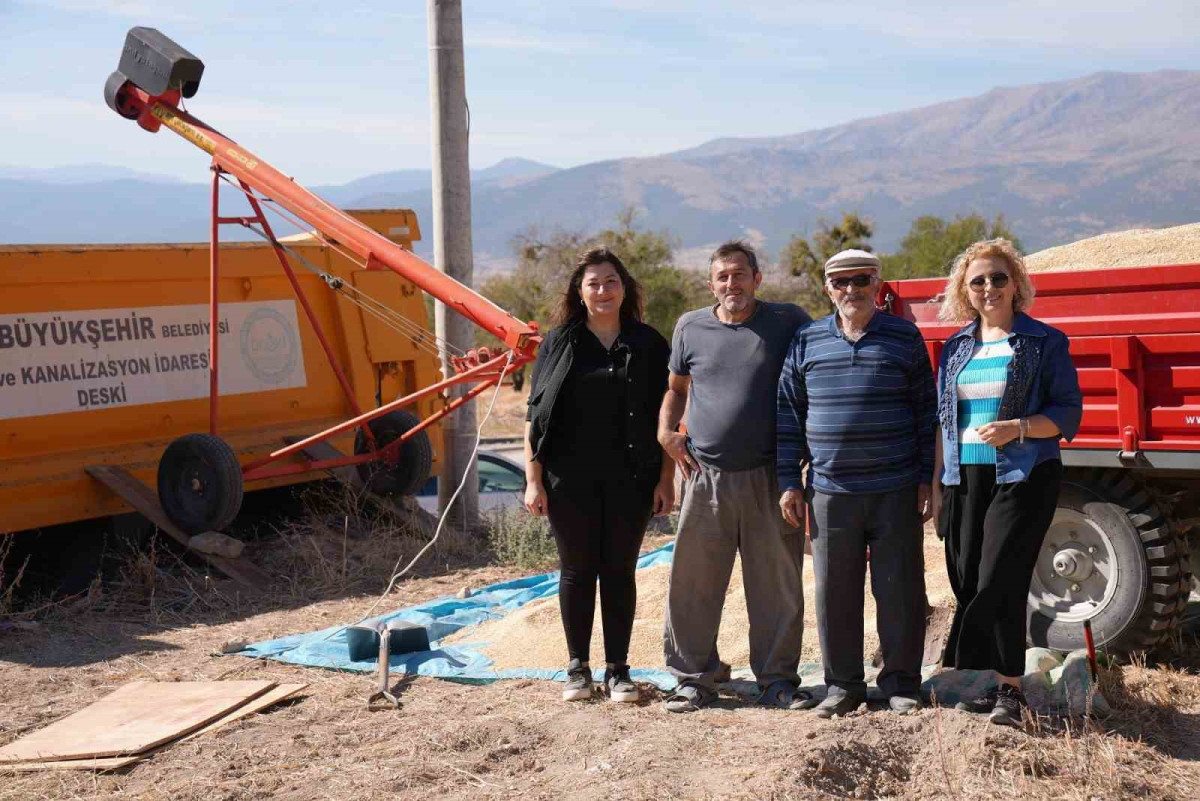 Denizli Büyükşehir çiftçiden 45 ton arpa alacak