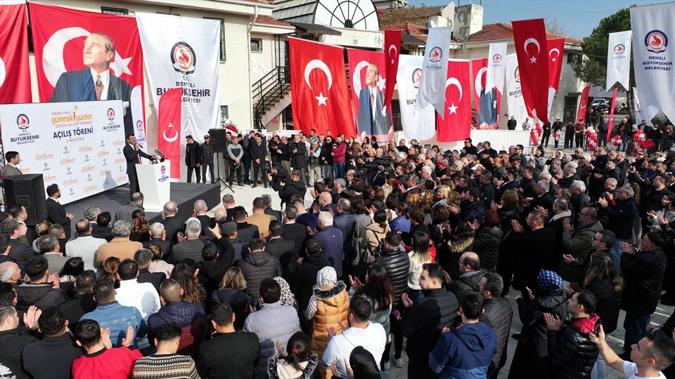 Karşıyaka Güneşli Günler Çocuk Gelişim Merkezi coşkuyla açıldı